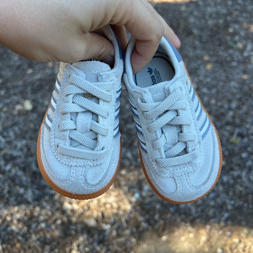 Adidas Kids Sneakers in Gray and Blue with Gum Sole - Picture 2 of 3
